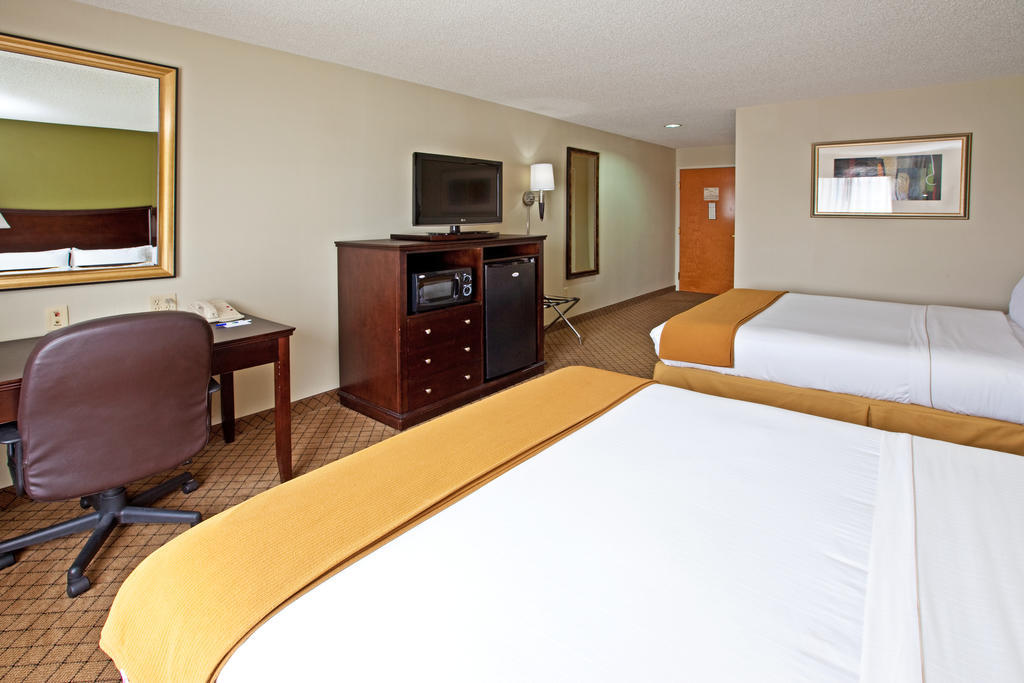 Holiday Inn Express Hotel & Suites Harrison Exteriör bild