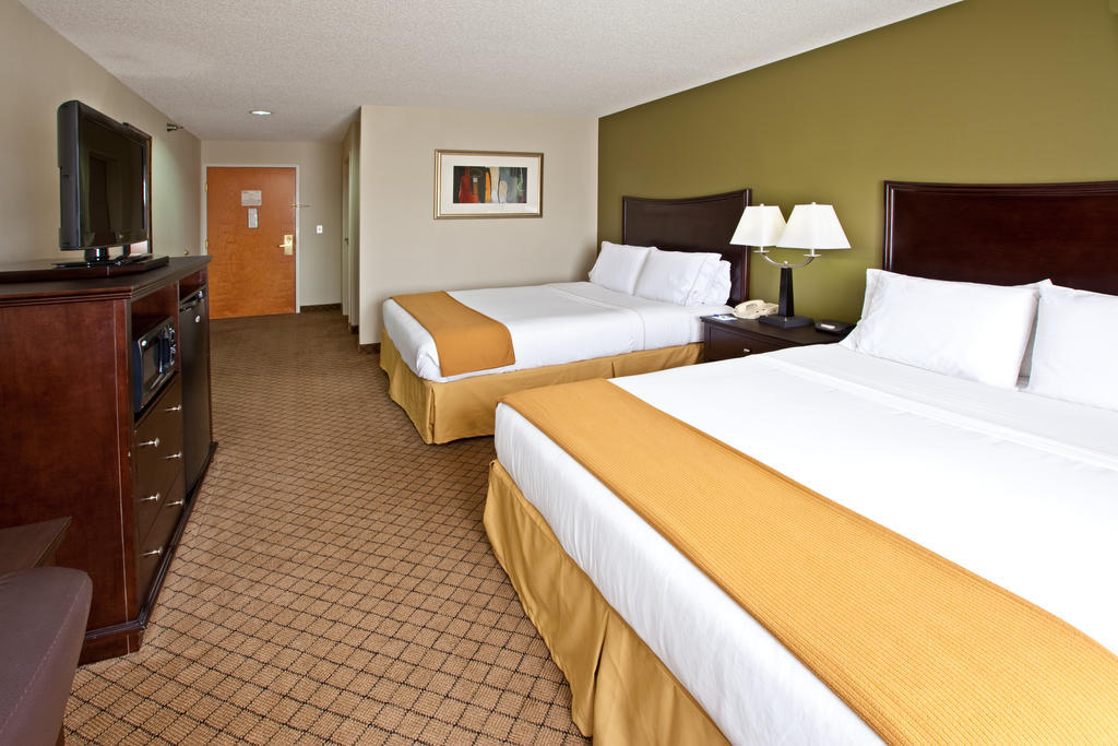 Holiday Inn Express Hotel & Suites Harrison Exteriör bild