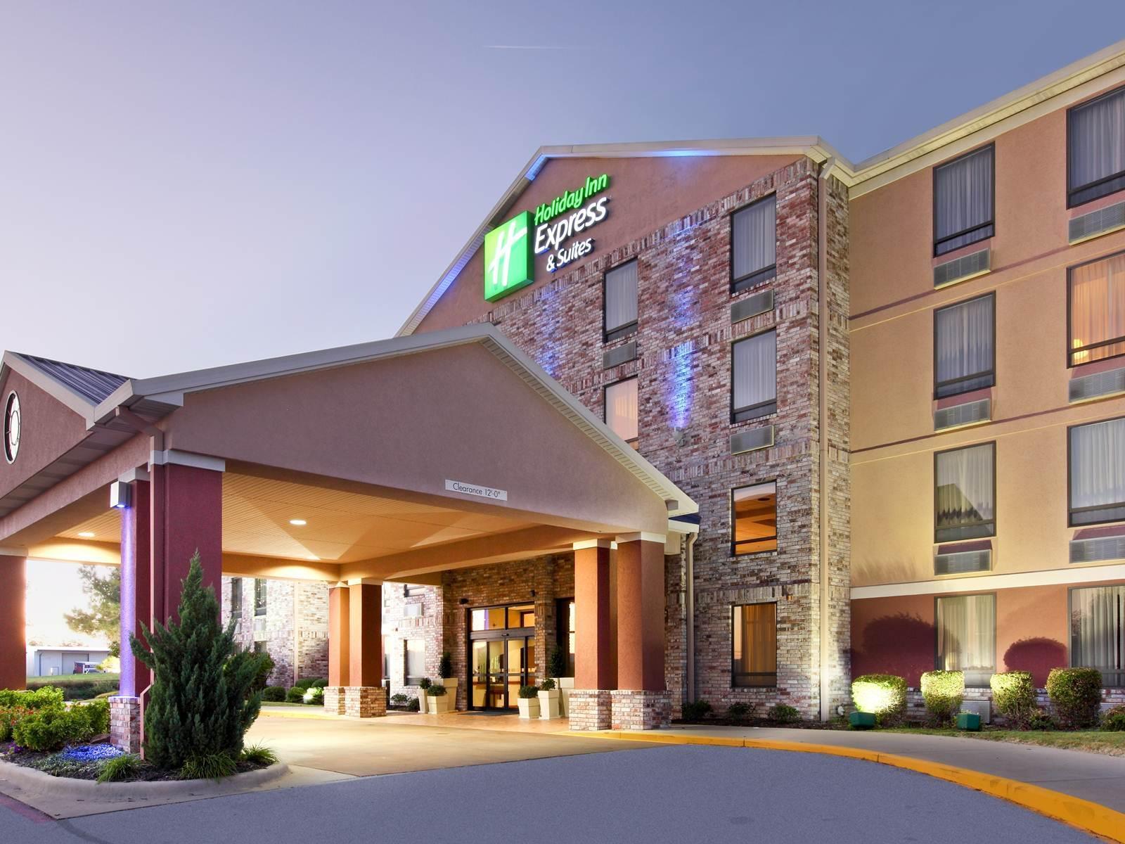 Holiday Inn Express Hotel & Suites Harrison Exteriör bild