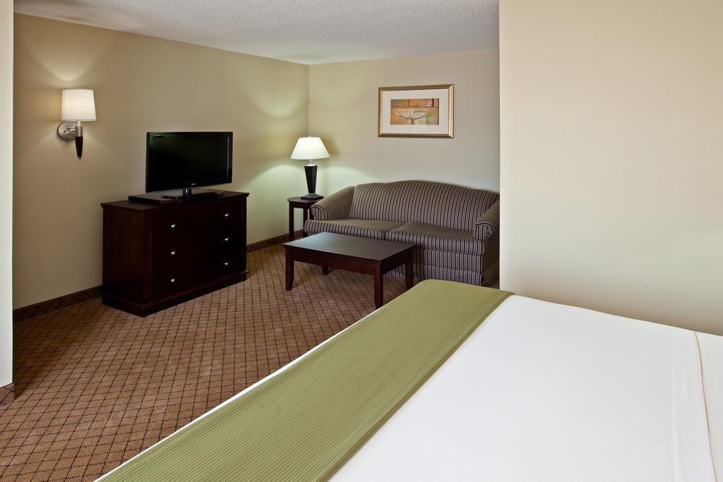 Holiday Inn Express Hotel & Suites Harrison Exteriör bild